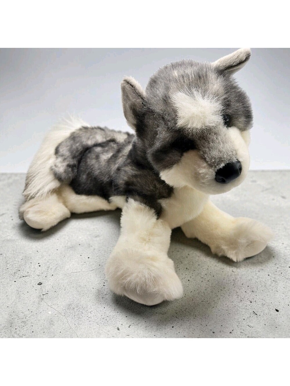 Bass Pro Shops Douglas Husky Dog Plush Stuffed Animal Gray White 1803BP 12 Inch